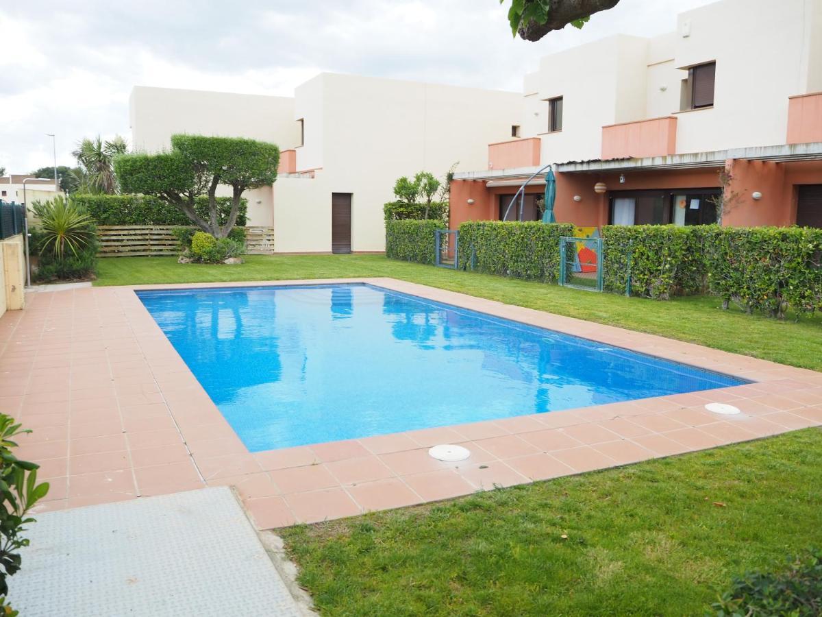 Casa L'Escala, Piscina Comuntaria I Jardi Privat Villa Exterior photo